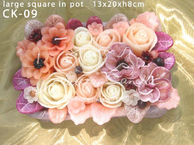 เทียนหอม เดชอุดม : GRAY CREAM KARLUM|WILD FLOWER CANDLES IN SOFT CREAM TONES|CK-09|small wreath in pot  13 x 20 x h8 cm