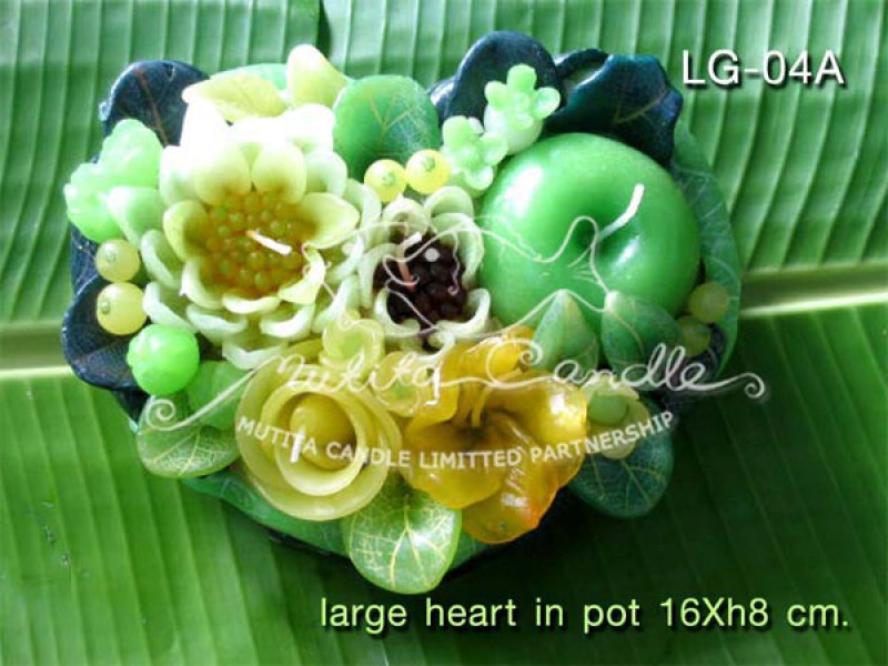 เทียนหอม เดชอุดม : GREEN APPLE SET|A TOUCH OF FRUIT MIXED WITH WILD FLOWERS CANDLE|LG-04A|large heart pot  16 x h8 cm