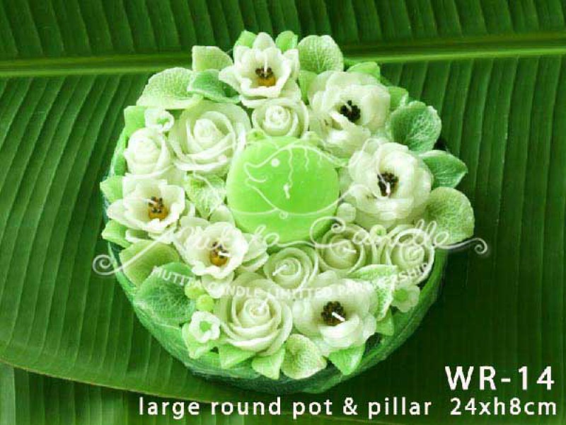 เทียนหอม เดชอุดม : WHITE ROSE SET|GREEN AND WHITE ROSES CANDLE BOUQUETS|WR-14|large round pot & pillar 24 x h 8 cm