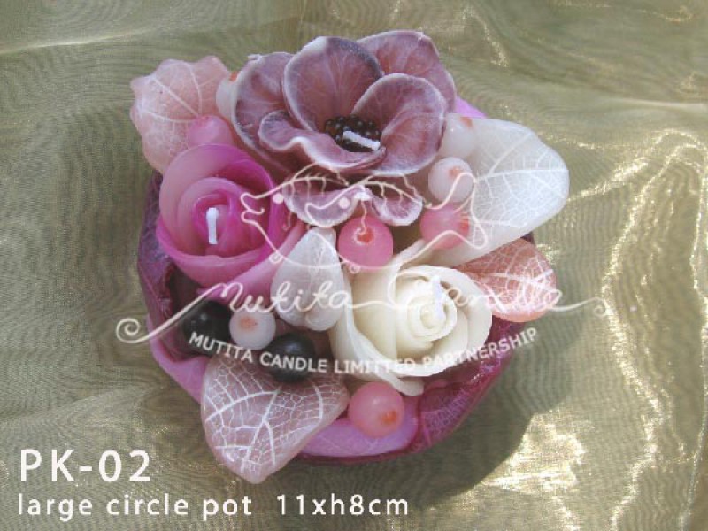 เทียนหอม เดชอุดม :  GRAY PINK KARLUM|WILD FLOWER CANDLES IN PINK TONES|PK-02|large circle pot  11 x h8 cm