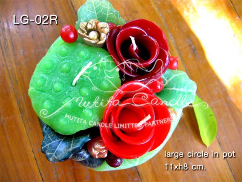 เทียนหอม เดชอุดม : CHRISTMAS COLOUR SET1|RICH COLORS BOUQUET WITH LOTUS POLLEN AND CHRISTMAS SPICE|LG-02R|large circle pot 11 x h8 cm