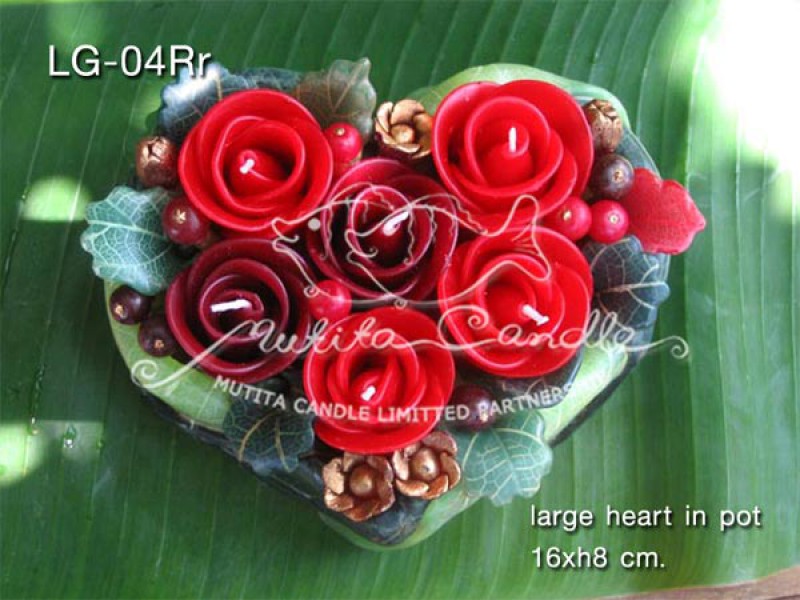 เทียนหอม เดชอุดม : CHRISTMAS COLOUR SET2|flower candles from Thailand for christmas seasoning
RICH ROSES BOUQUET WITH WILD BERRIES AND CHRISTMAS SPICE|LG-04Rr|large heart pot 16 x h8 cm