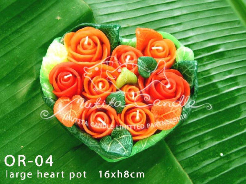 เทียนหอม เดชอุดม :  ORANGE ROSES|ORANGE ROSES CANDLE, SWEET AND SOFT AROMATIC|OR-04|large heart pot 16 x h 8 cm