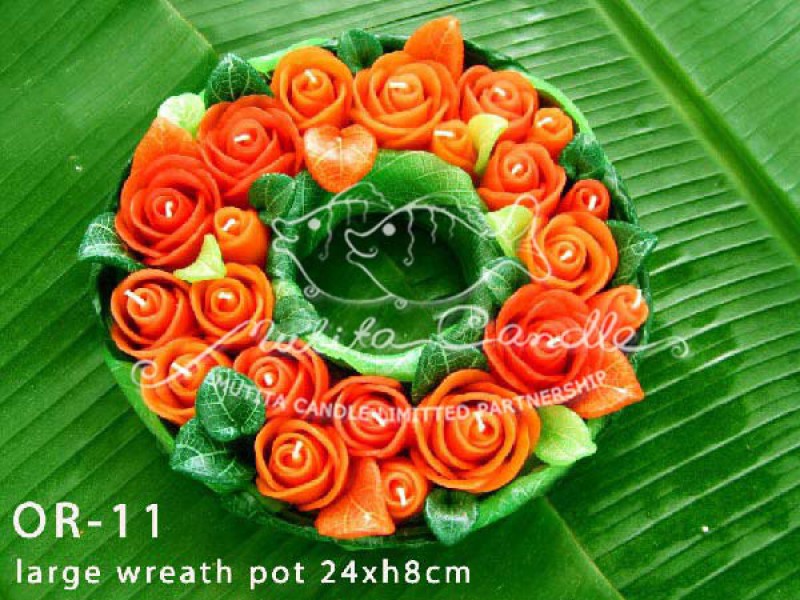 เทียนหอม เดชอุดม :  ORANGE ROSES|ORANGE ROSES CANDLE, SWEET AND SOFT AROMATIC|OR-11|large wreath pot 24 x h 8 cm