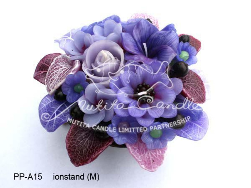 เทียนหอม เดชอุดม :  PINK PURPLE COLOUR A|Flower candles from Thailand for any ocassions
WILD FLOWER CANDLES IN MYSTERIOUS COLOUR|PP-A15|Ironstand (M) 19.5 x 19.5 x h 9.5 cm