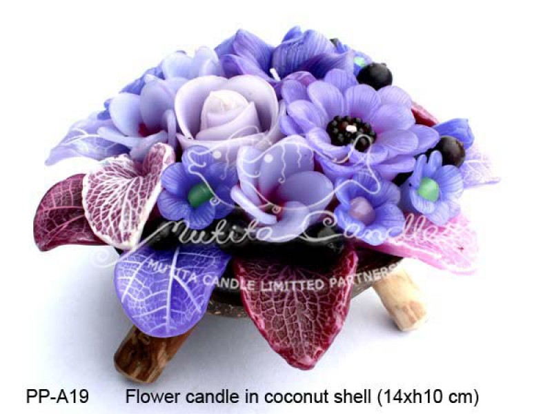 เทียนหอม เดชอุดม :  PINK PURPLE COLOUR A|Flower candles from Thailand for any ocassions
WILD FLOWER CANDLES IN MYSTERIOUS COLOUR|PP-A19|Coconut shell 14 x h 10 cm