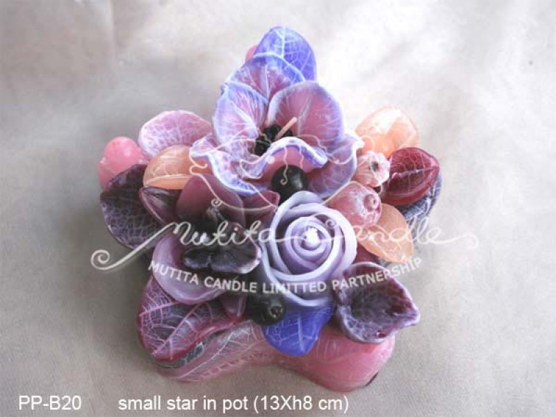 เทียนหอม เดชอุดม :  PINK PURPLE COLOUR B|orienatal flower candles from Thailand for any ocassions
WILD FLOWER CANDLES IN MYSTERIOUS COLOUR|PP-B20|small circle pot 3 x h 8 cm