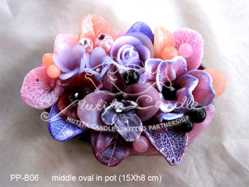 เทียนหอม เดชอุดม :  PINK PURPLE COLOUR B|orienatal flower candles from Thailand for any ocassions
WILD FLOWER CANDLES IN MYSTERIOUS COLOUR|PP-B06|middle oval pot 15 x h 8 cm