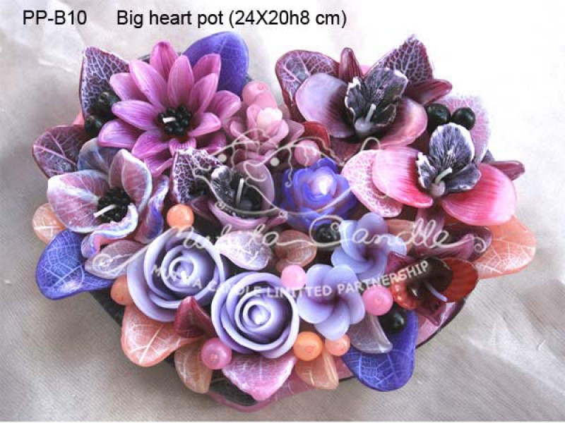เทียนหอม เดชอุดม :  PINK PURPLE COLOUR B|orienatal flower candles from Thailand for any ocassions
WILD FLOWER CANDLES IN MYSTERIOUS COLOUR|PP-B10|Big heart pot 24 x 20 x h 8 cm
