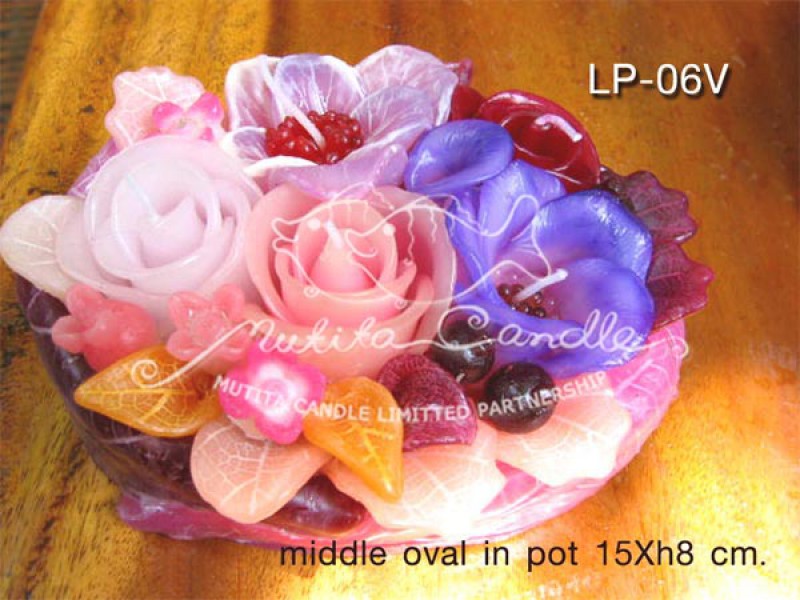 เทียนหอม เดชอุดม : PINK&PURPLE COLOUR SET|Flower candles from Thailand for any ocassions
WILD FLOWER CANDLES IN COLOUR RICH TONES|LP-06V|middle oval pot 15 x h 8 cm