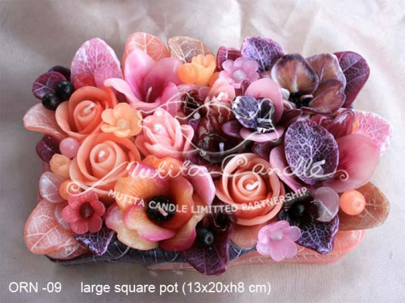 เทียนหอม เดชอุดม :  ORANGE ROSE NEW|Flower candles from Thailand for any ocassions
WILD FLOWER CANDLES IN HARZEL WOOD STYLE|ORN-09|large square pot 13 x 20 x h 8 cm
