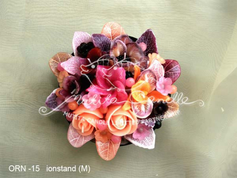 เทียนหอม เดชอุดม :  ORANGE ROSE NEW|Flower candles from Thailand for any ocassions
WILD FLOWER CANDLES IN HARZEL WOOD STYLE|ORN-15|Ironstand (M) 19.5 x 19.5 x h 9.5 cm