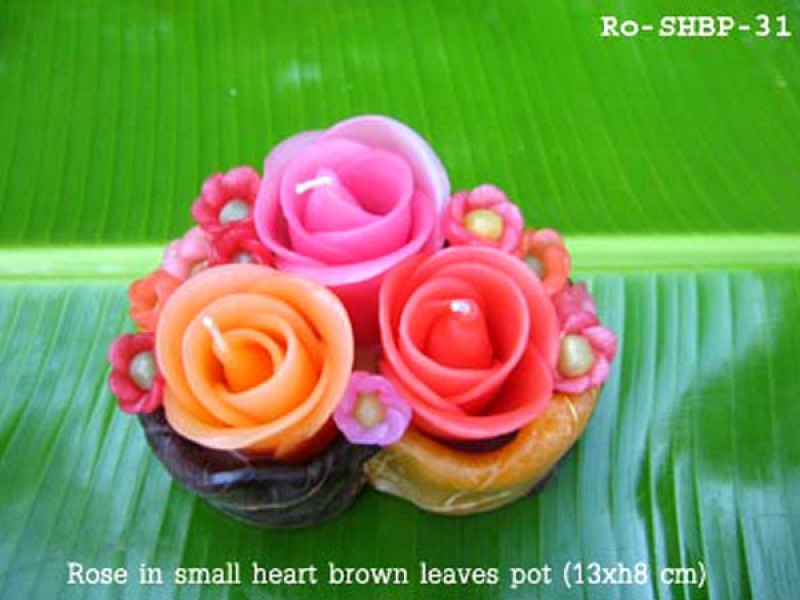 เทียนหอม เดชอุดม : CATALOGUE01|small items of flower candles from Thailand for any ocassions
FLOWER CANDLES COLLECTIONS|Ro-SHBP-31|small heart brown leaves pot 13 x h 8 cm