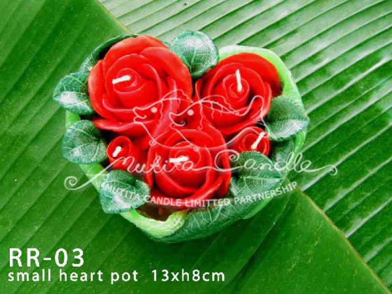 เทียนหอม เดชอุดม : RED ROSES|THE BEAUTIFUL ROMANTIC ROSES CANDLE|RR-03|small heart pot 13 x h 8 cm