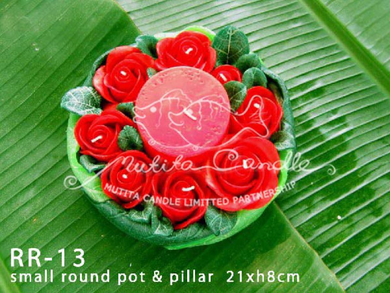 เทียนหอม เดชอุดม : RED ROSES|THE BEAUTIFUL ROMANTIC ROSES CANDLE|RR-13|small round pot & pillar  21 x h8 cm