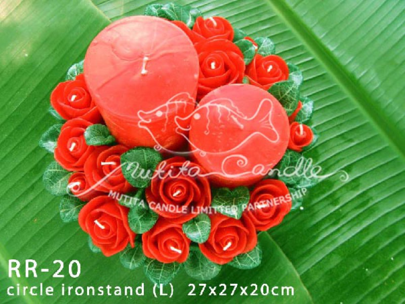 เทียนหอม เดชอุดม : RED ROSES|THE BEAUTIFUL ROMANTIC ROSES CANDLE|RR-20|Circle ironstand (L) 27 x 27 x h20 cm