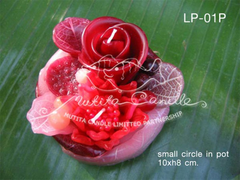 เทียนหอม เดชอุดม :  PINK COLOUR SET|A TOUCH OF THAI, LOTUS MIXED WITH WILD FLOWER CANDLES|LP-01P|small circle pot 10 x h 8 cm