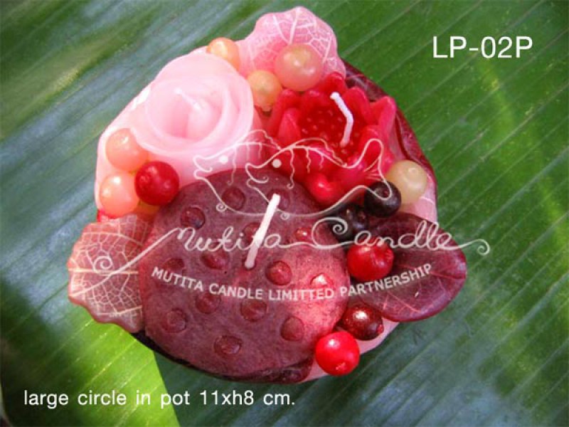 เทียนหอม เดชอุดม :  PINK COLOUR SET|A TOUCH OF THAI, LOTUS MIXED WITH WILD FLOWER CANDLES|LP-02P|large circle pot  11 x h8 cm
