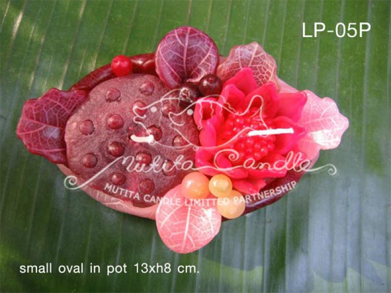 เทียนหอม เดชอุดม :  PINK COLOUR SET|A TOUCH OF THAI, LOTUS MIXED WITH WILD FLOWER CANDLES|LP-05P|small oval pot  13 x h8 cm