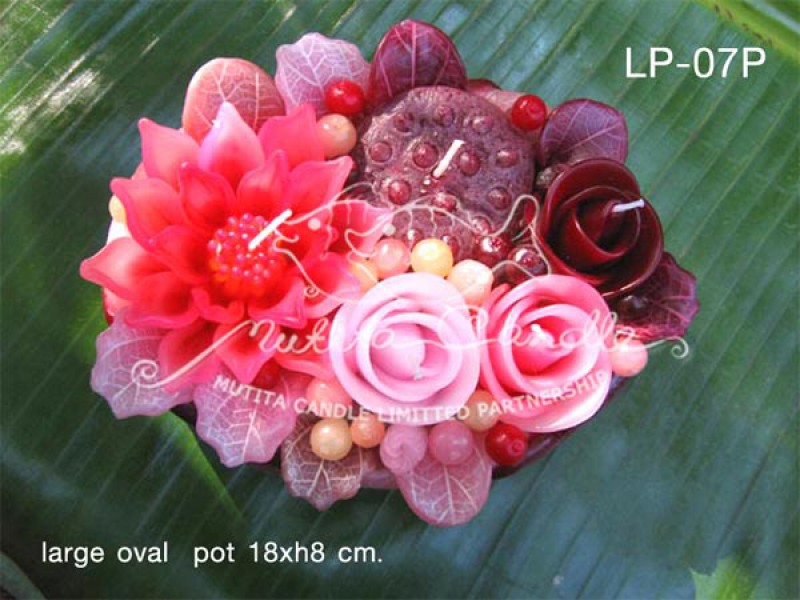 เทียนหอม เดชอุดม :  PINK COLOUR SET|A TOUCH OF THAI, LOTUS MIXED WITH WILD FLOWER CANDLES|LP-07P|large oval pot 18 x h 8 cm