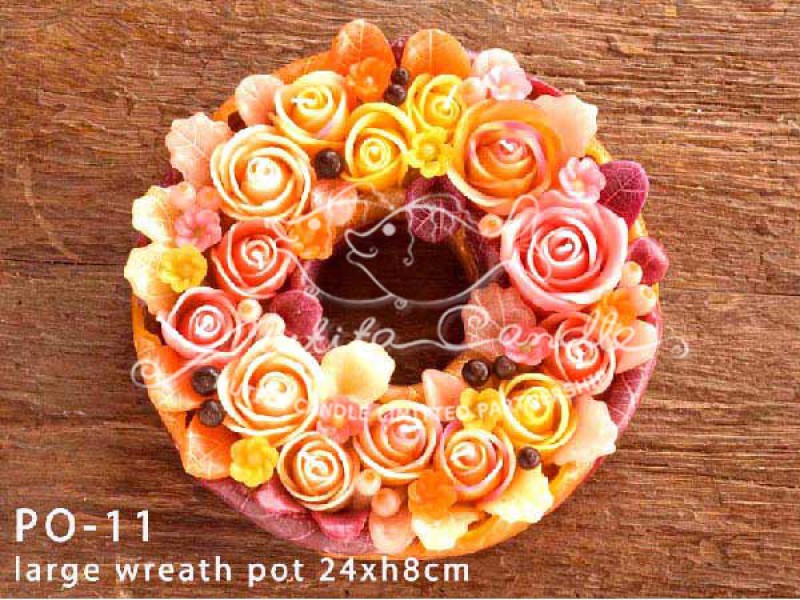 เทียนหอม เดชอุดม : PINK ORANGE ROSES|PASTEL PINK AND ORANGE ROSES CANDLES|PO-11|large wreath pot  24 x h8 cm